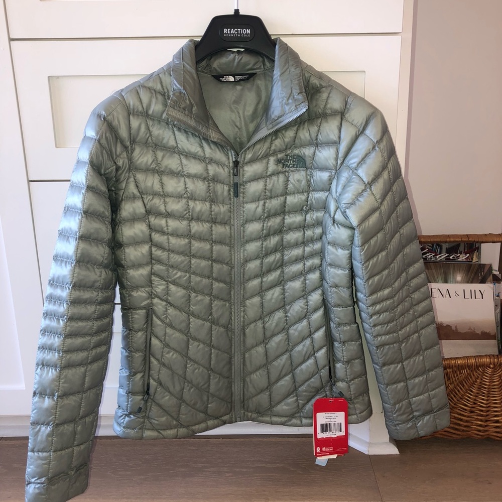 North face puffer jacket! NWT